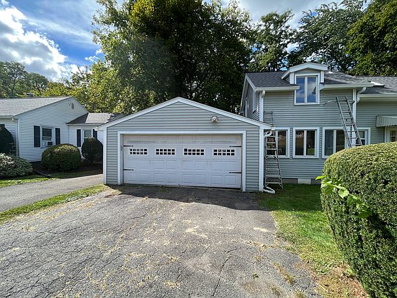 3rd image of 402 South St