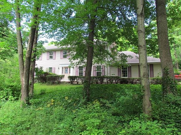 5th image of 14245 Sweetbriar Ln