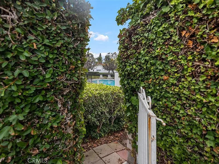 24971 Sunset Pl E — Photo 33