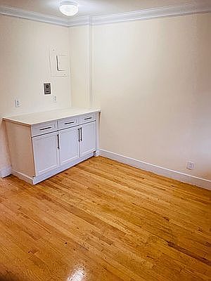 2nd image of 1900 Lexington Ave APT 6H