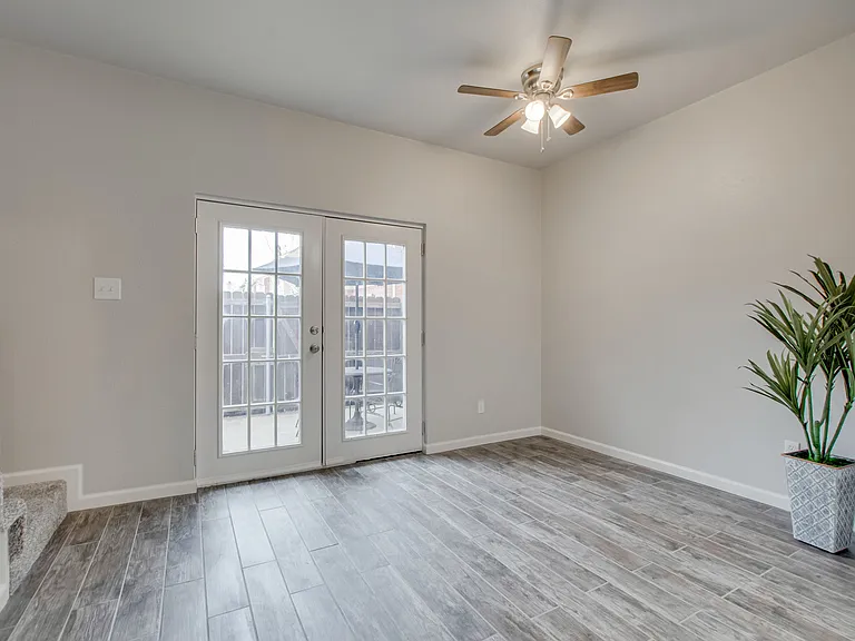 224 Samuel Blvd #K-5 — Photo 6