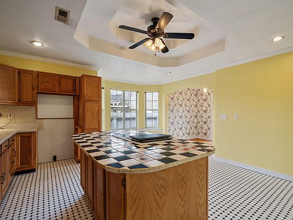 4th image of 1143 Chippewah Dr