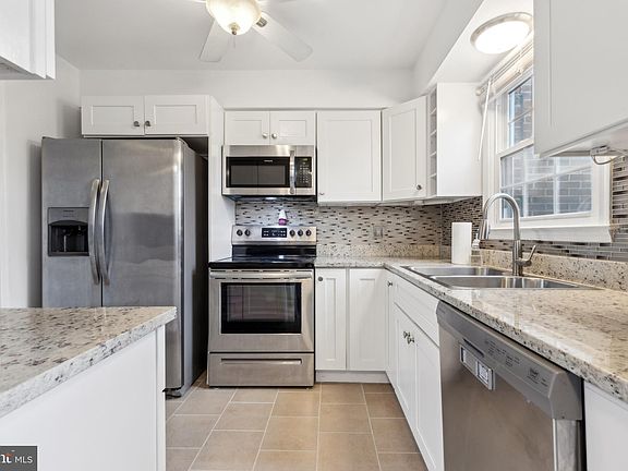 3rd image of 1049 Brixton Ct
