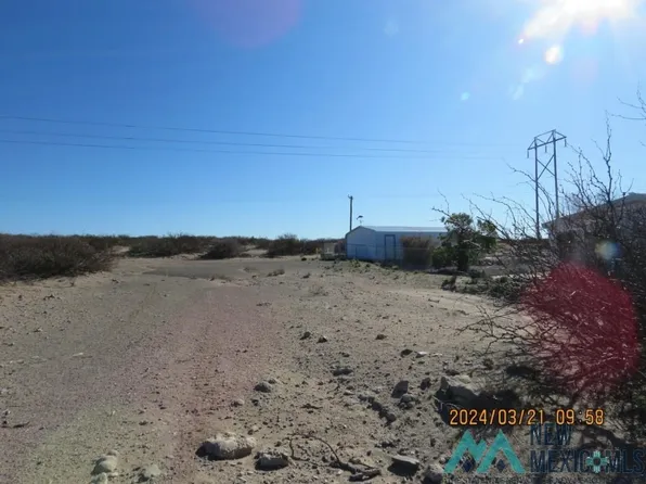 6 Alhambra St, Elephant Butte, NM 87935