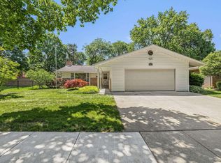 1916 Ivy Ln, Midland, MI 48642