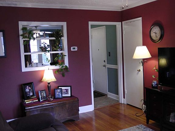 4th image of 1332 Claranette Ct APT C