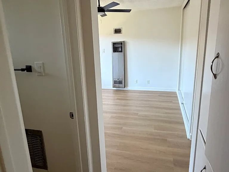 3570 Jasmine Ave #7 — Photo 8