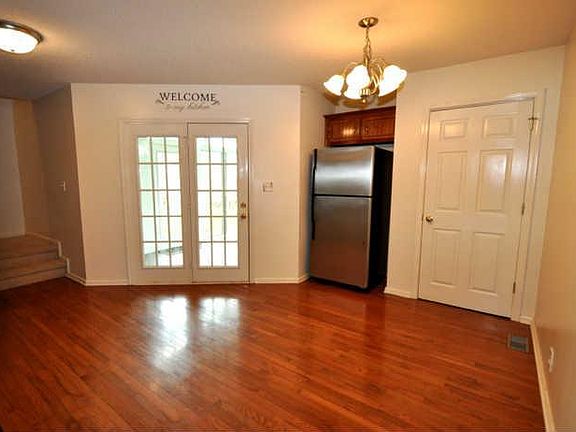 5th image of 4081 Challis Dr