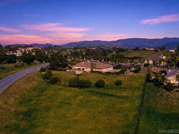 4th image of 4417 Fallsbrae Rd