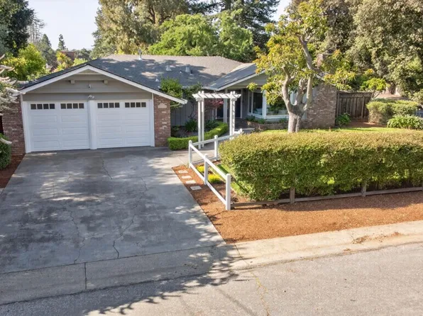 26 Sevilla Dr, Los Altos, CA 94022