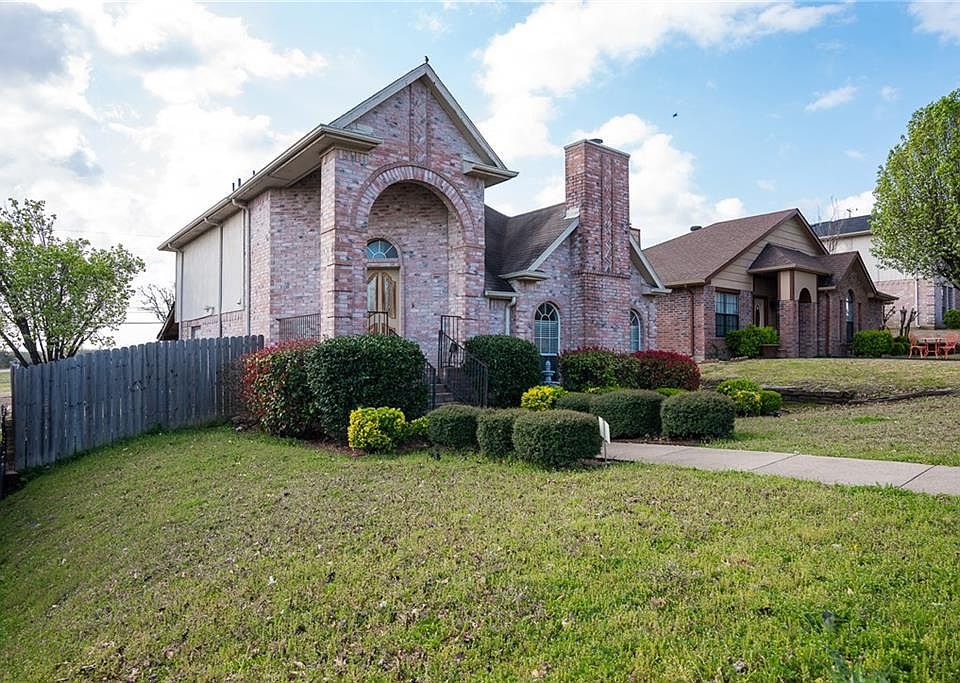 1st image of 12762 Hilltop Dr