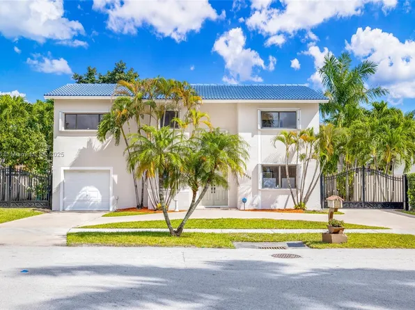 15235 SW 99th Ct, Miami, FL 33157