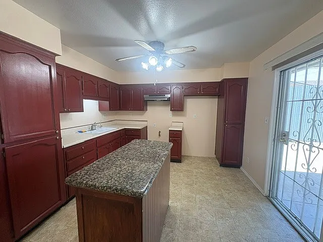 12328 Shoemaker Ave — Photo 8