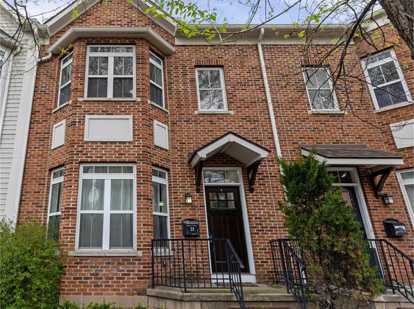 33 N Plymouth Ave, Rochester, NY 14614