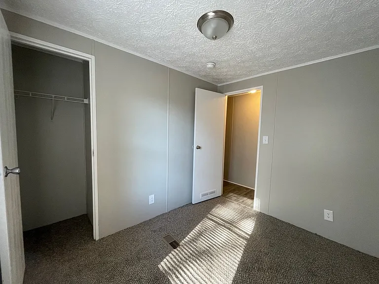 Evergreen Estates — Photo 47
