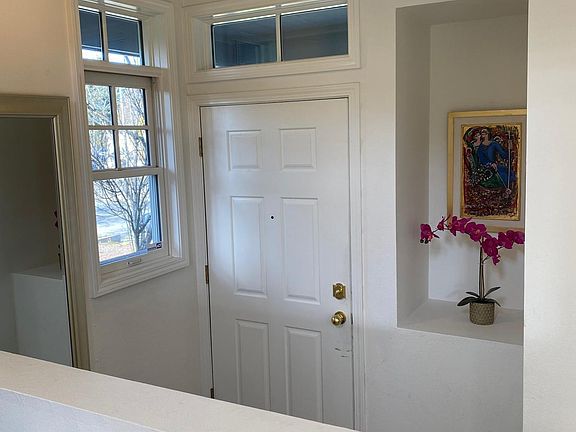 4th image of 502 Driscoll Pl