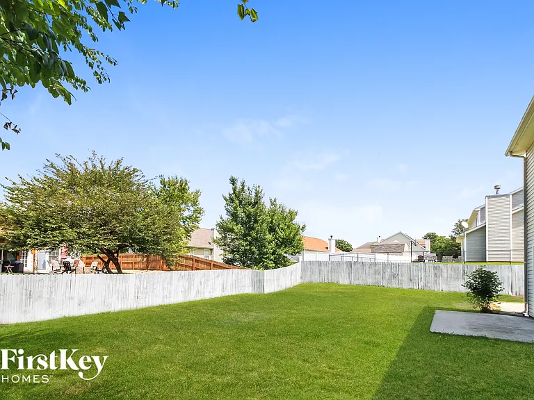 1554 Pecan Ln — Photo 15