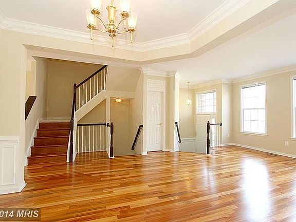 3rd image of 20958 Cohasset Ter