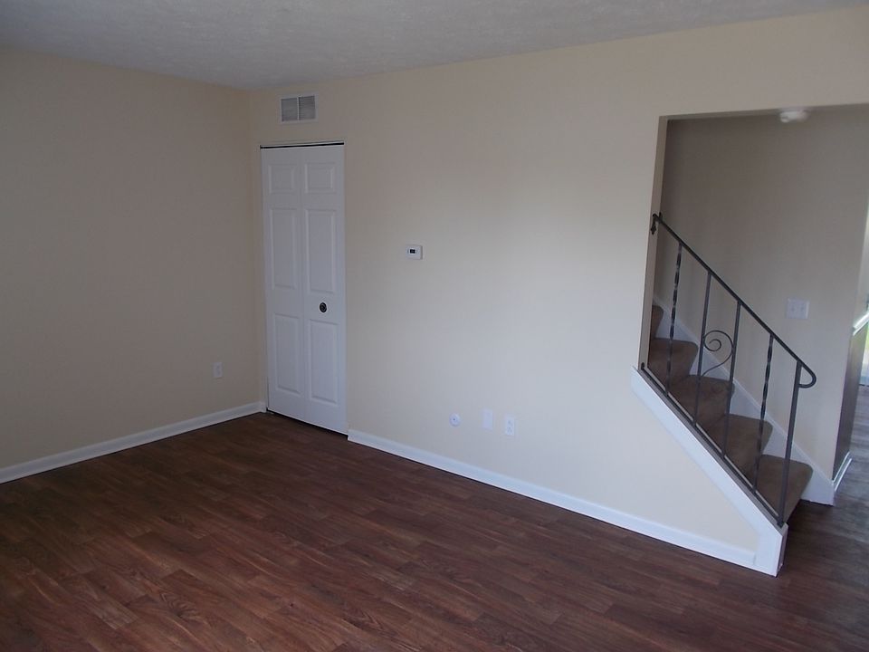1st image of 348 Jefferson Ave APT 3
