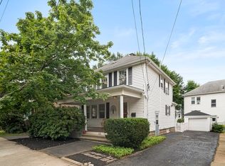 521 Humphrey St, Swampscott, MA 01907