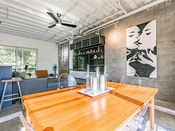 3rd image of 3107 W Deleon St #5