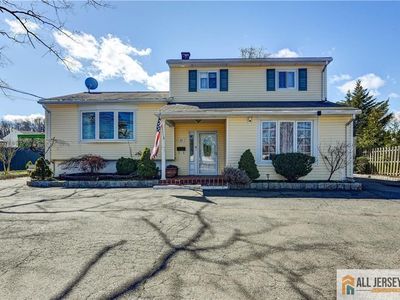 49 Ernston Rd, Parlin, NJ, 08859