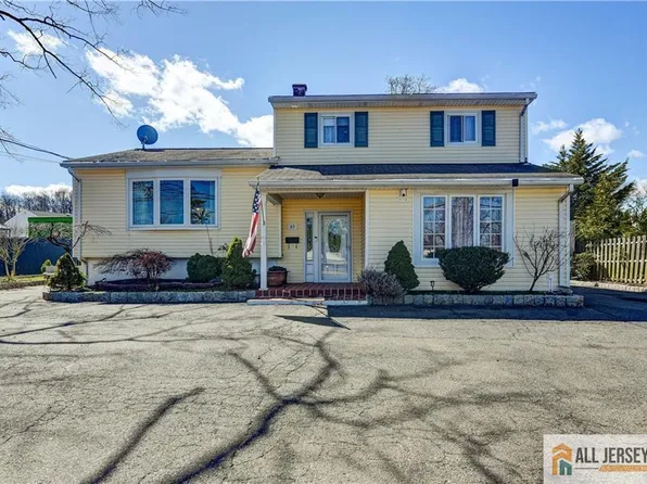 49 Ernston Rd, Parlin, NJ 08859