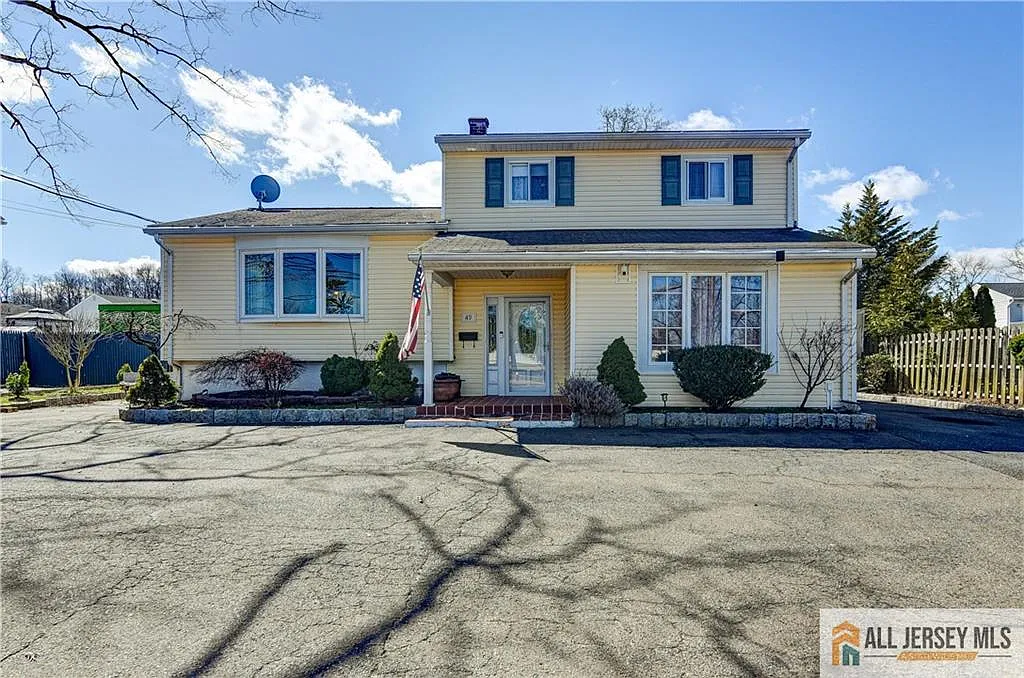 49 Ernston Rd photo 1