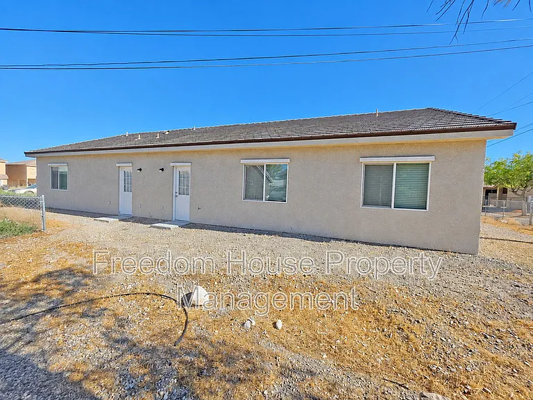 1121 Sixshooter Ave #4 — Photo 25