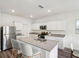 7711 Enchanted Pearl Dr, Angleton, TX 77515