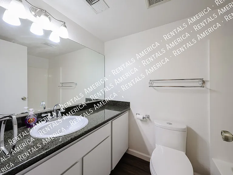 4608 W Maryland Ave #208 — Photo 21