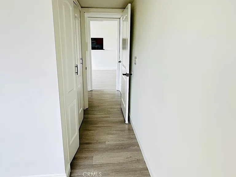 423 S Rexford Dr #303 — Photo 18