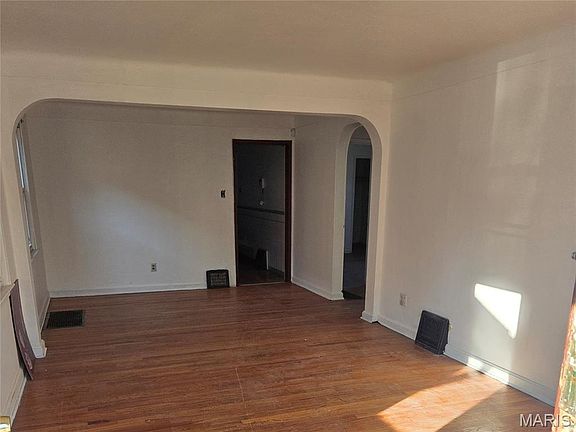 2nd image of 6990 Edison Ave