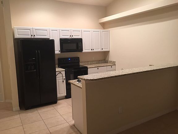 3rd image of 1241 SE 6th Ter