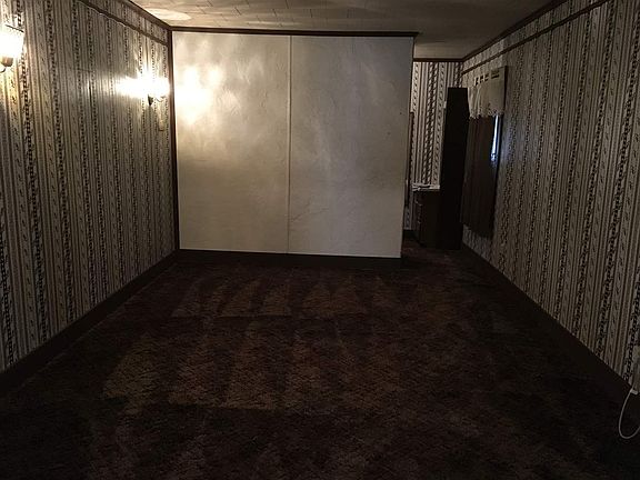 3rd image of 10973 Fairview Ave