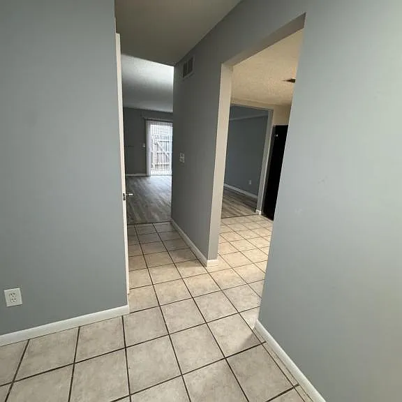 11 Johnny Appleseed Ct — Photo 4