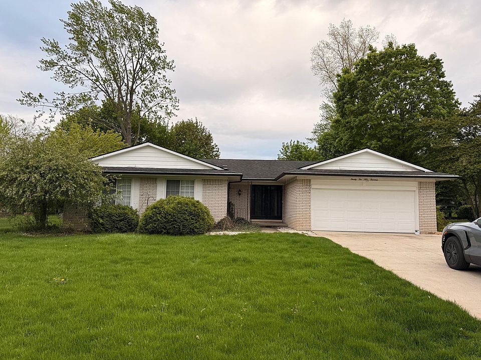 1st image of 22914 Brook Forest Rd