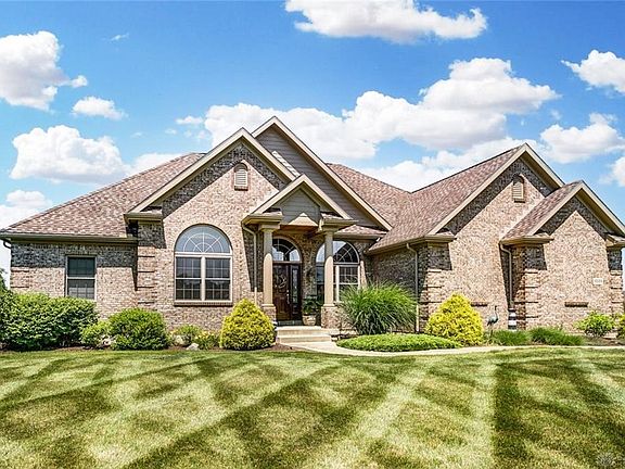 3rd image of 1025 Rosewood Creek Dr