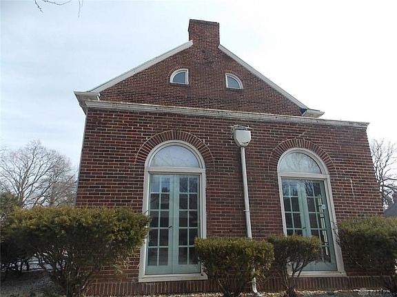 2nd image of 1024 Harvard Blvd