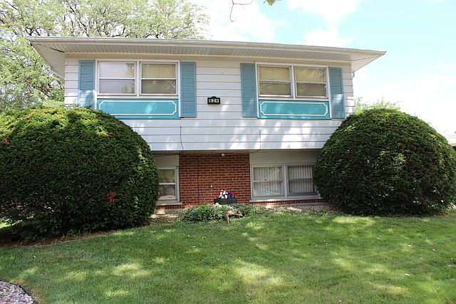 1st image of 620 Longwood Ct