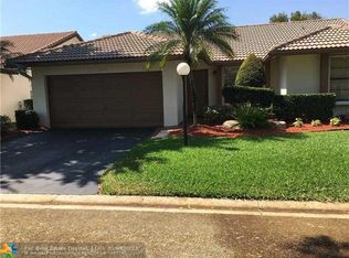 11030 Cypress Run Cir, Coral Springs, FL 33071