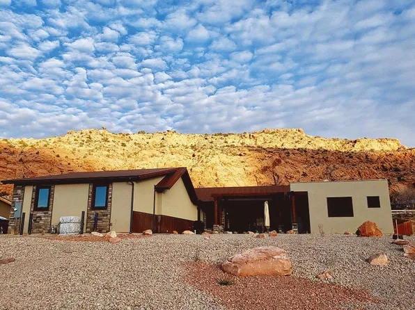 4242 E Lipizzan Jump, Moab, UT 84532