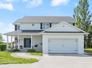 52694 230th St, Glenwood, IA 51534