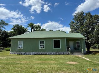 400 Grimes St, Cuero, TX 77954