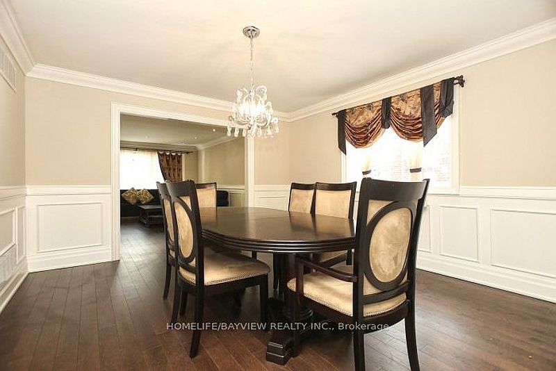 Toronto House for rent - 4 Bedrooms — photo 3