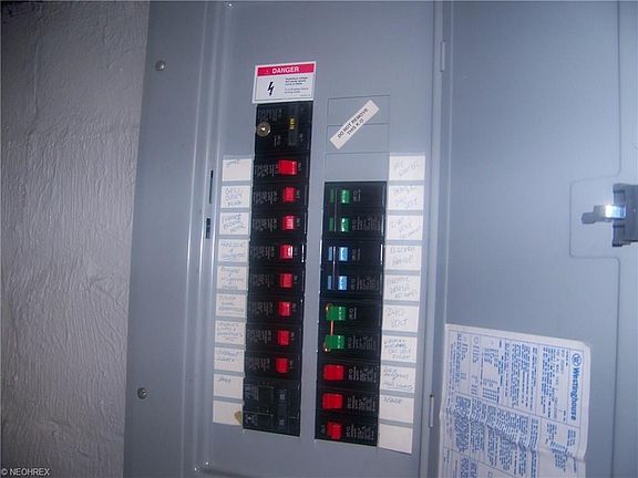 3rd image of 4710 Fern Ave