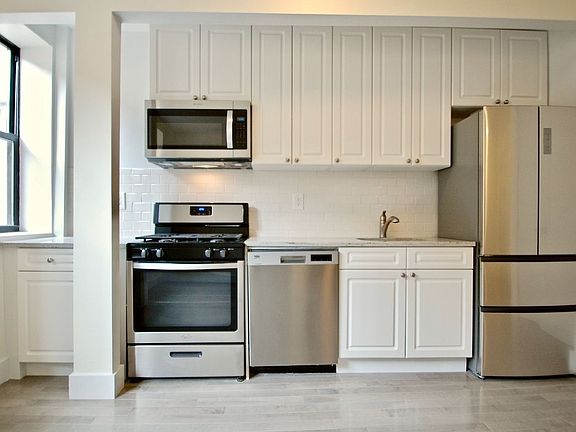 2nd image of 66 Saint Nicholas Pl #57B