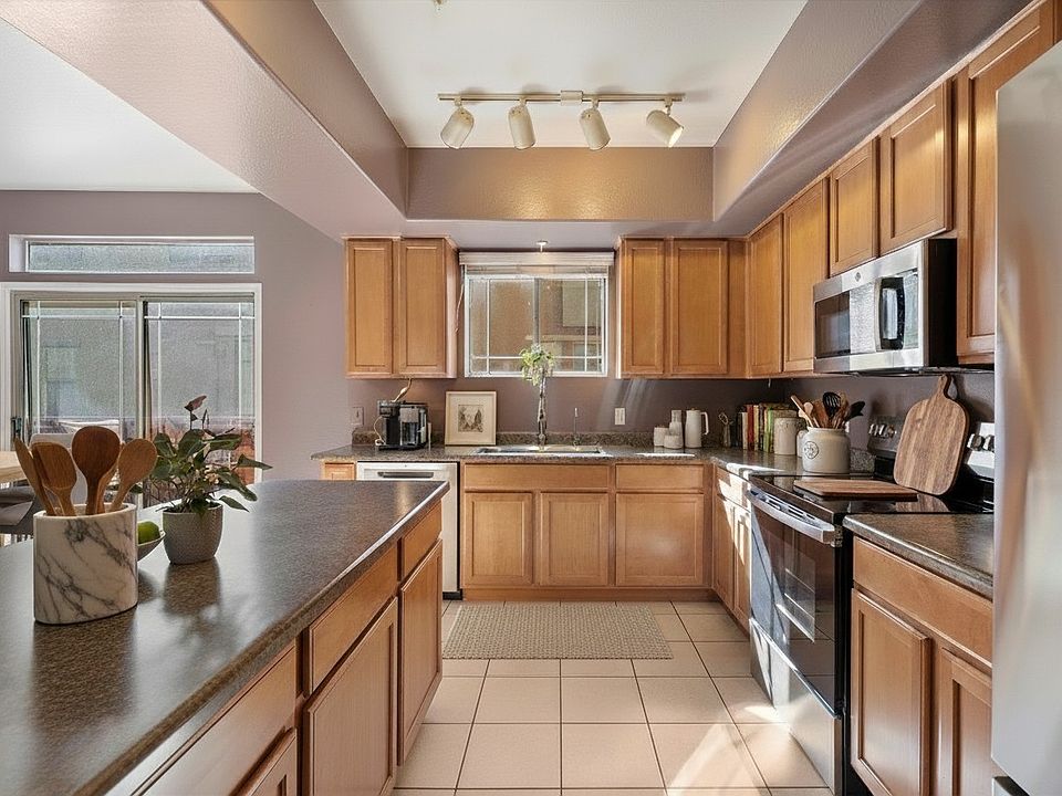 Kitchen 2 Virtually staged