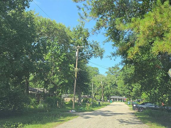 5th image of 108 Oak Park Dr