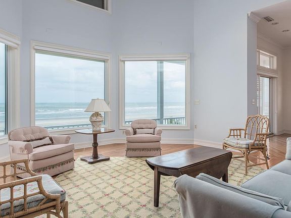 5th image of 210 Ocean Blvd